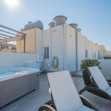 Kernice Penthouse With Sea And Country Views Of Xghajra Buitenkant foto