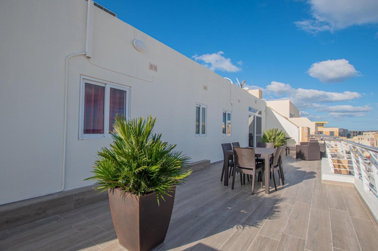 Kernice Penthouse With Sea And Country Views Of Xghajra Buitenkant foto