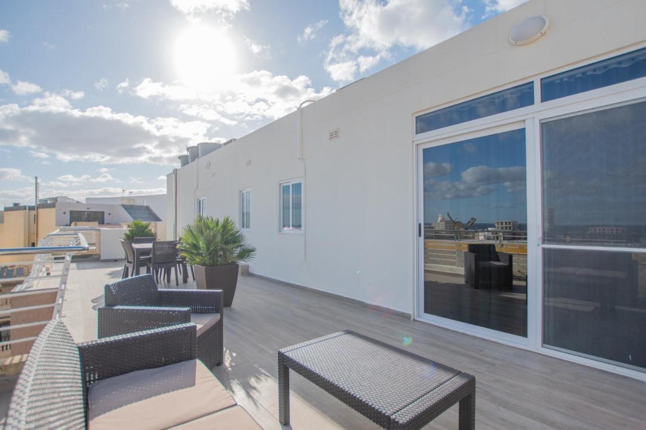 Kernice Penthouse With Sea And Country Views Of Xghajra Buitenkant foto