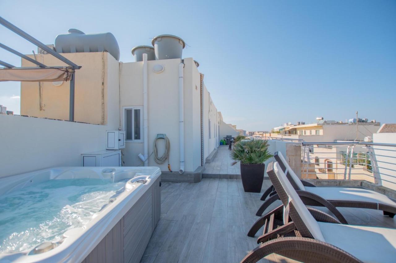 Kernice Penthouse With Sea And Country Views Of Xghajra Buitenkant foto